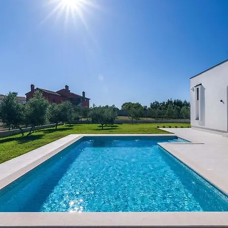 Polei Villa